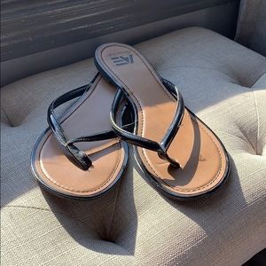 American Eagle sandals